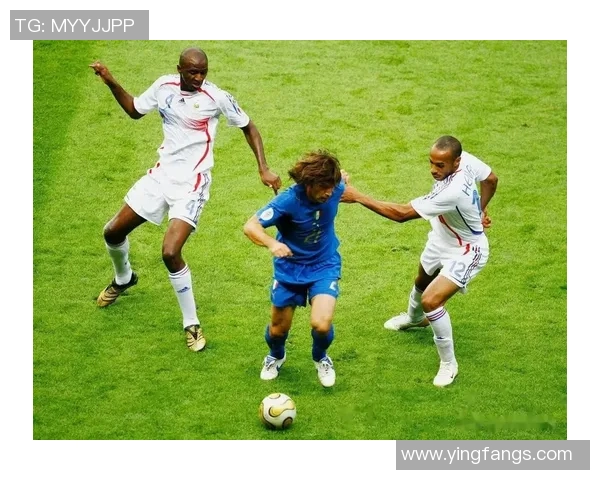 全球足坛传奇人物盘点:那些让我们热血沸腾的足球明星们 全球足坛传奇人物盘点:那些让我们热血沸腾的足球明星们